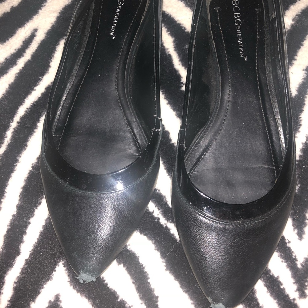 Pointy toe flats